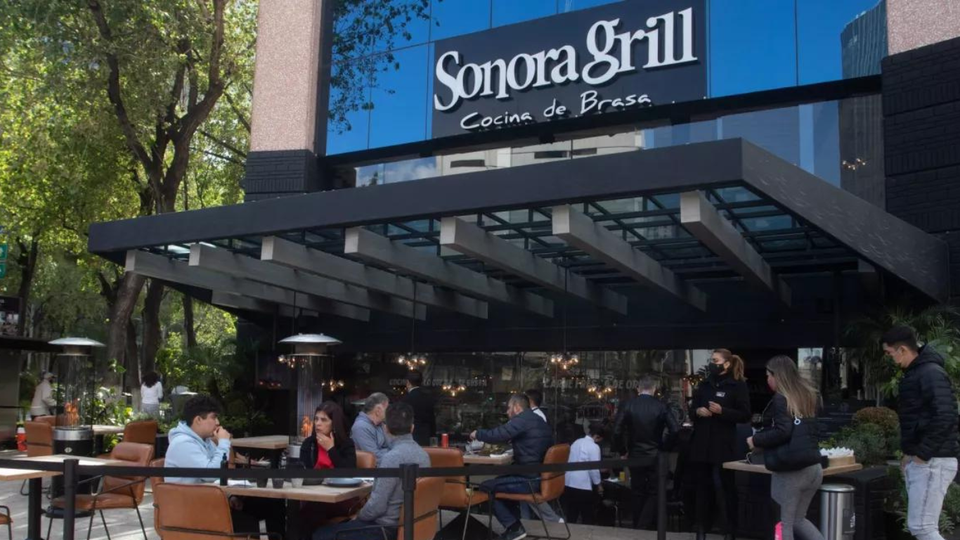 racismo en restaurante sonora grill