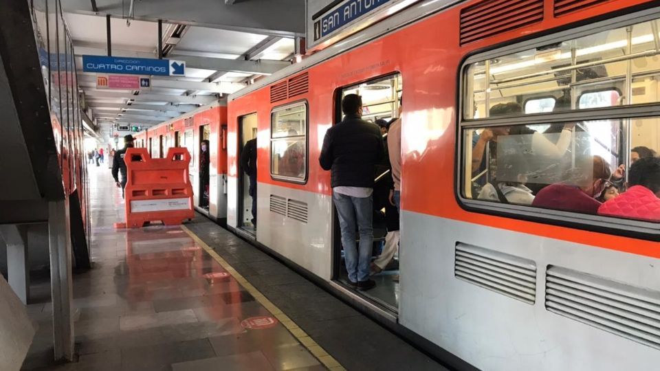 ¿Vas tarde al trabajo por culpa del metro? Solicita un justificante laboral