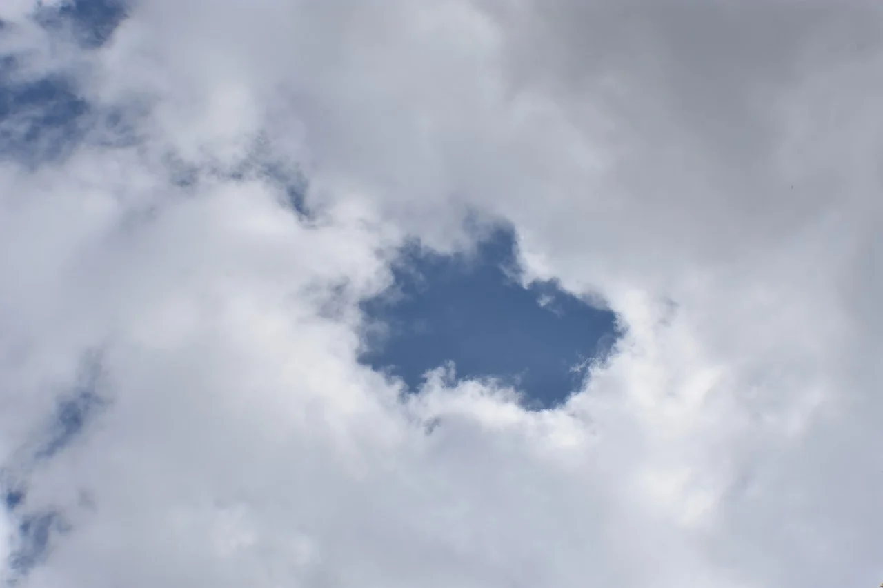 bombardeo de nubes para ocasionar lluvia