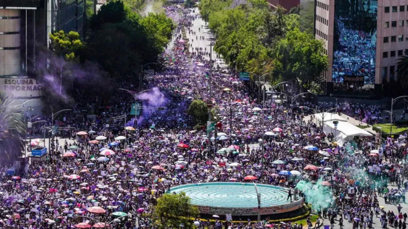 CDMX rompe récord de asistencia en marcha del 8M