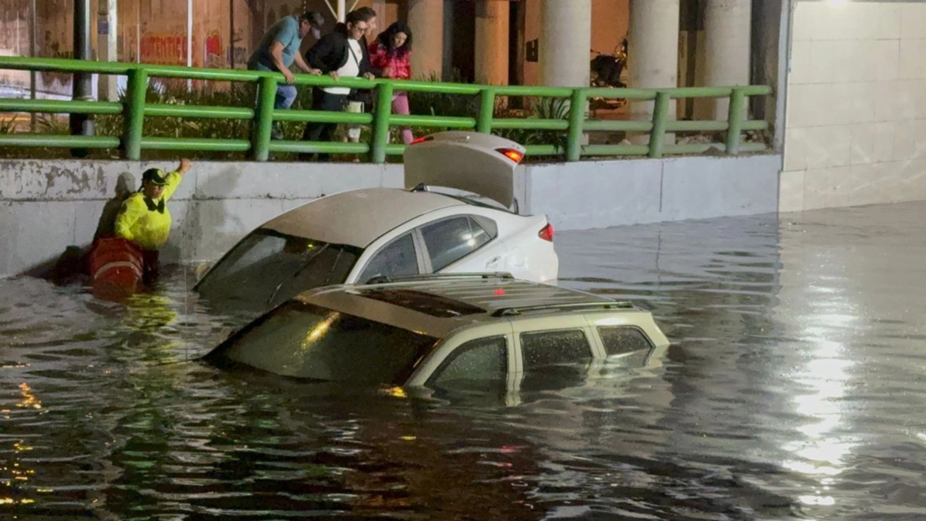Triple alerta por lluvias en CDMX: qué significa