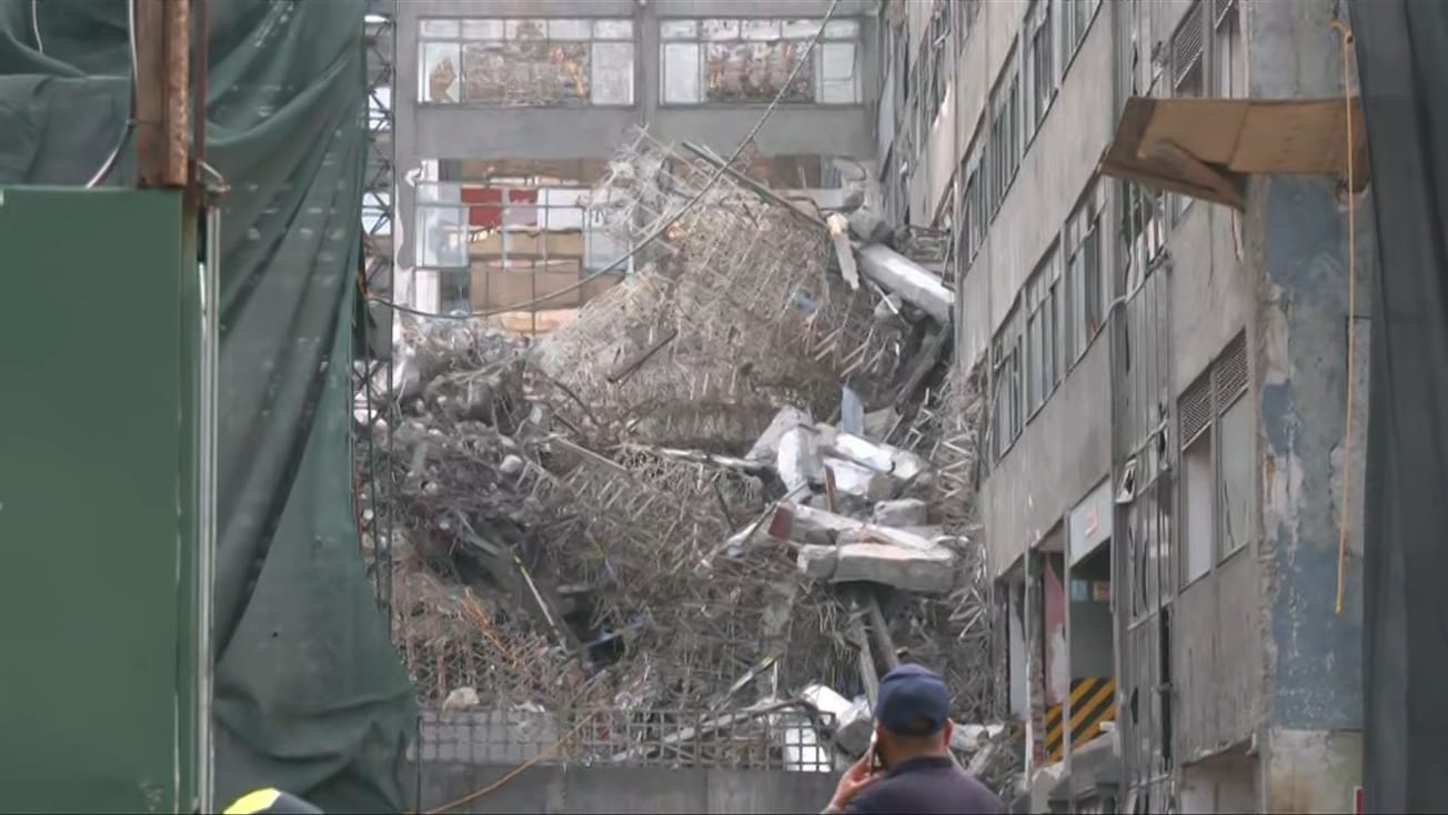 Así fue el colapso de un edificio en San Antonio Abad, suman tres trabajadores sin vida