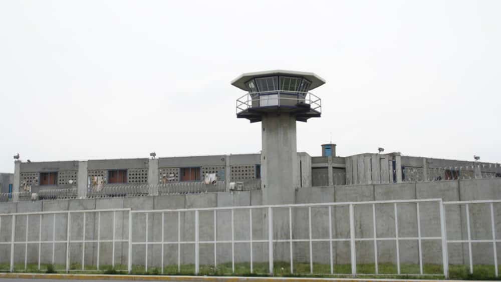 Intento de fuga en el penal femenil de Santa Martha con complicidad de custodios